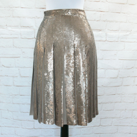 BCBG Maxazria Sequin Pleated Skirt S M Pewter NWT - Picture 3 of 7